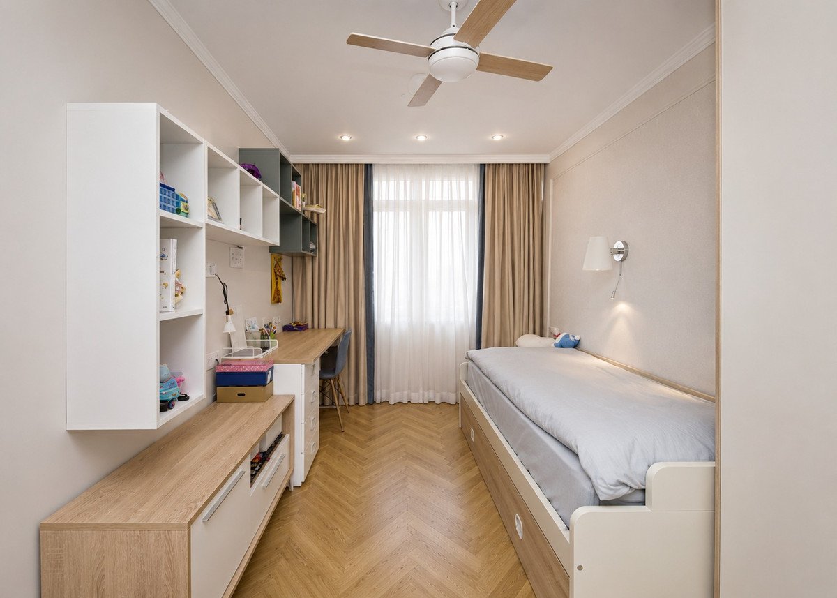 5 Bed Townhouse in Playa de San Juan