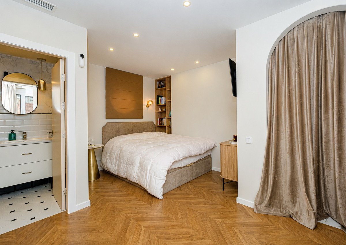 5 Bed Townhouse in Playa de San Juan