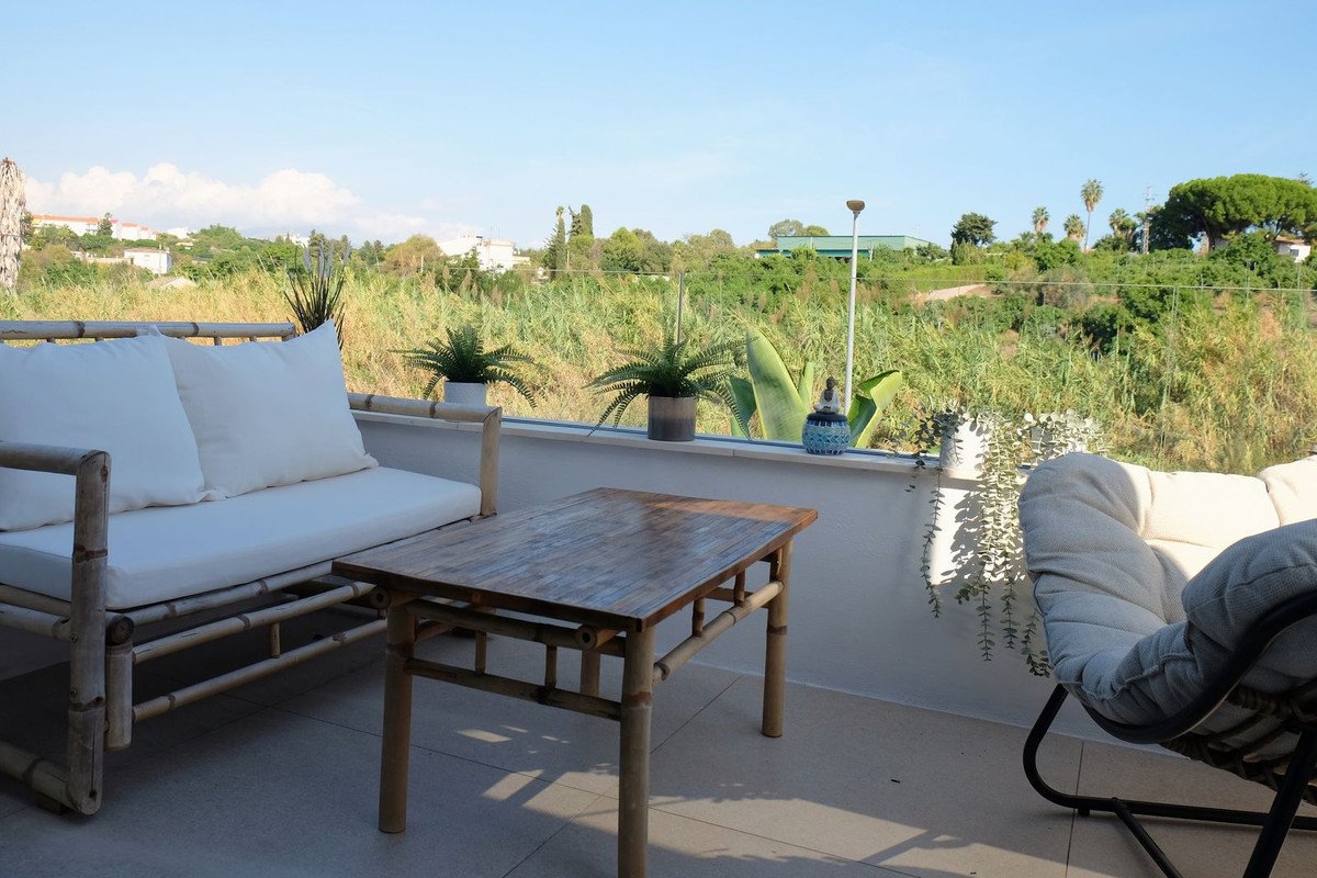 3 Bed Semi-Detached House in Selwo