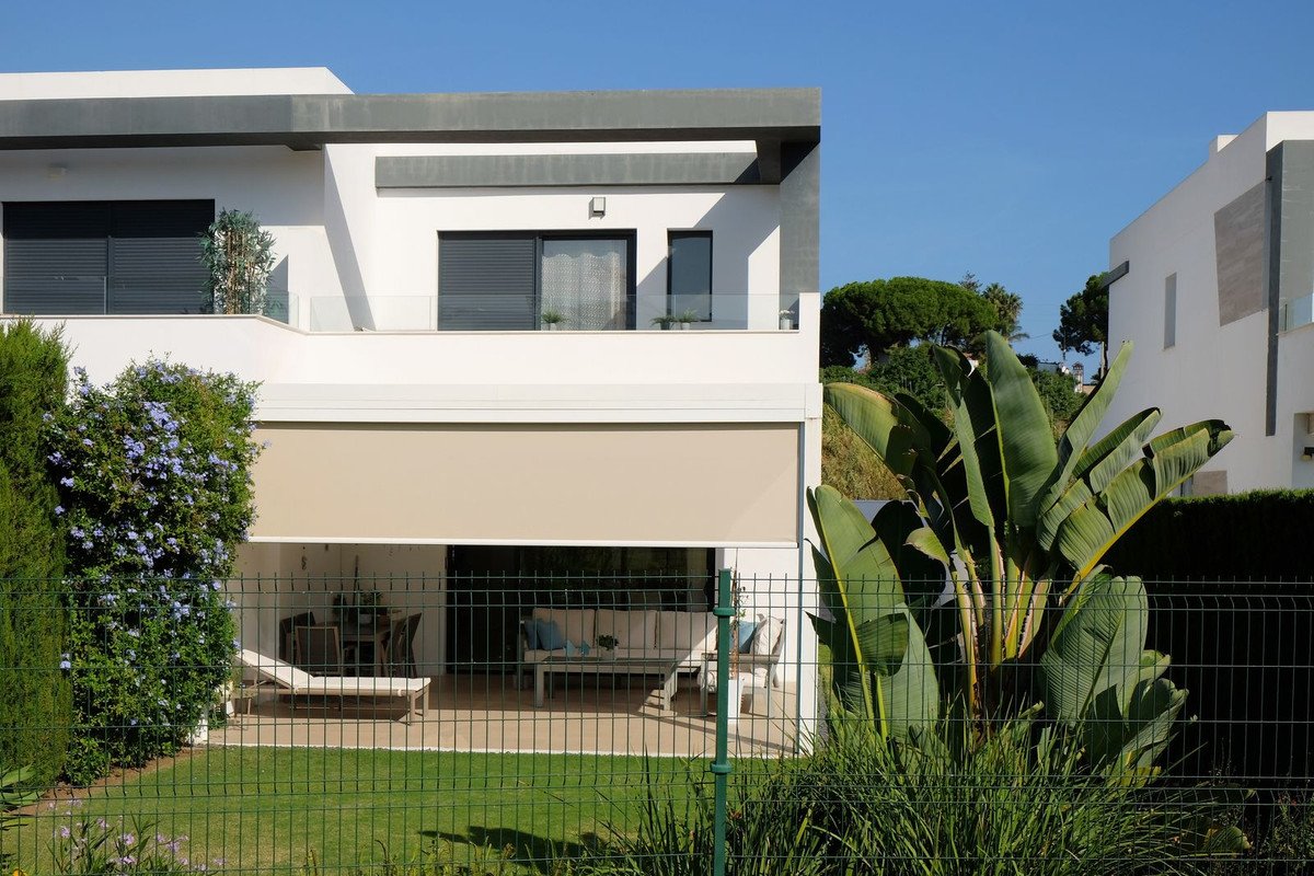 3 Bed Semi-Detached House in Selwo