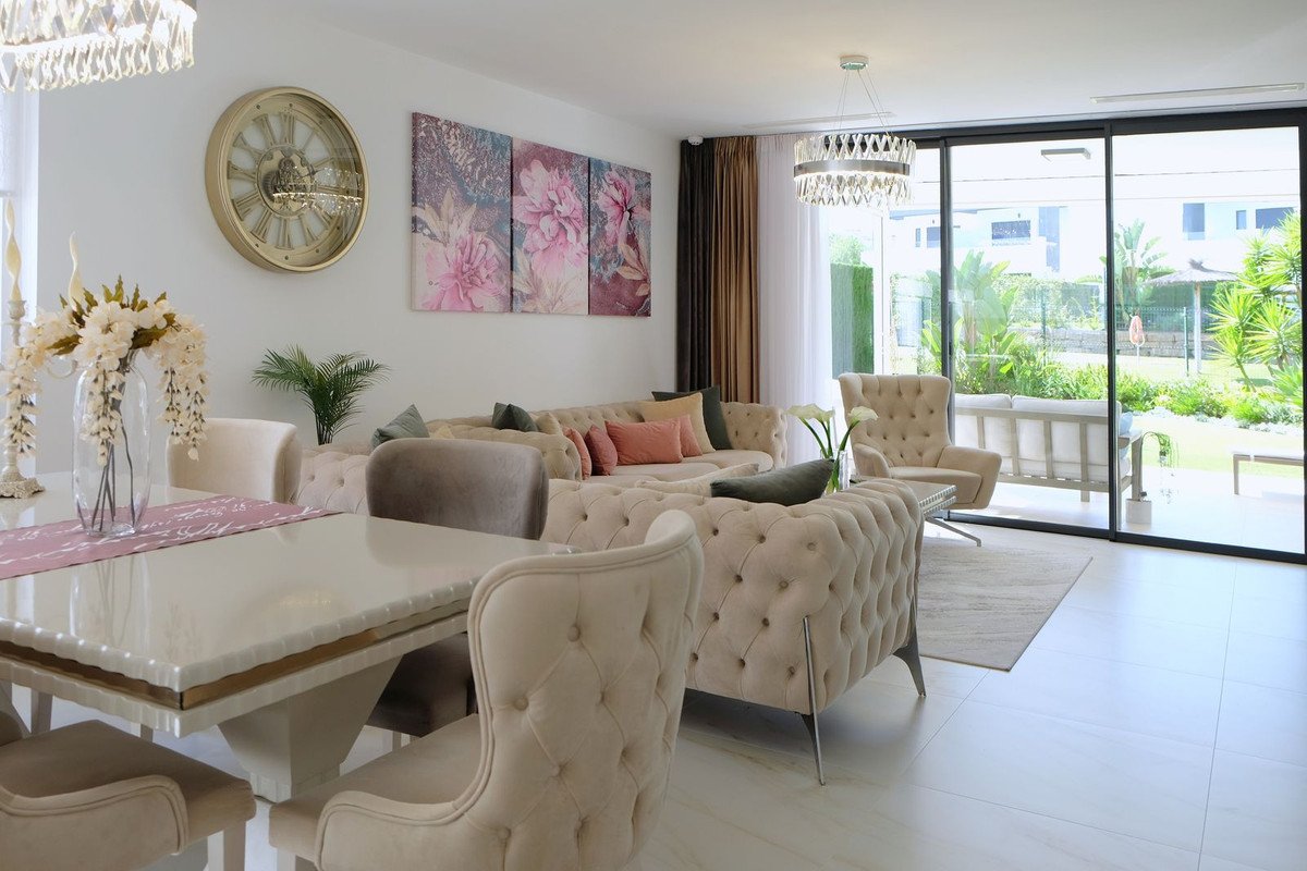 3 Bed Semi-Detached House in Selwo
