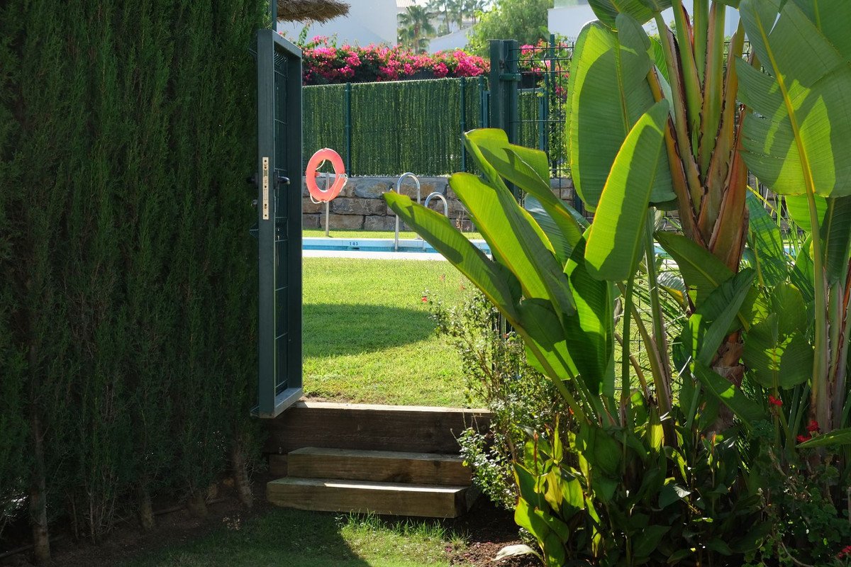 3 Bed Semi-Detached House in Selwo