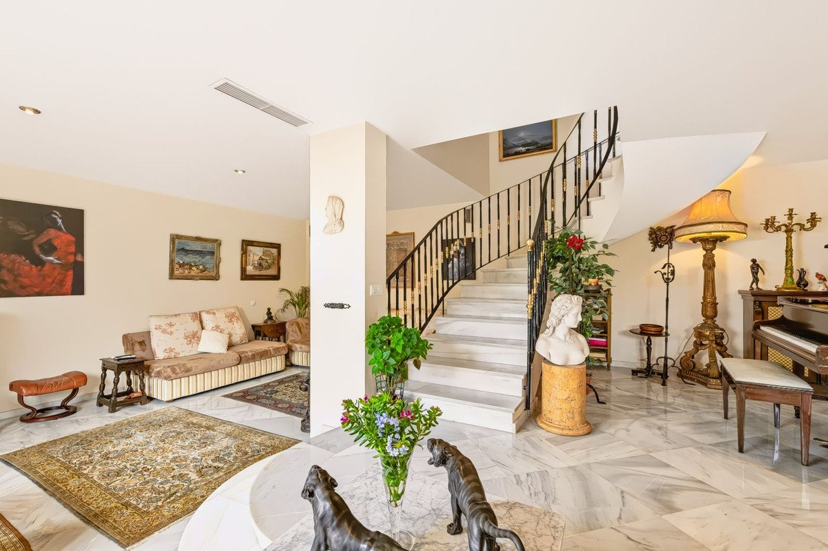 3 Bed Townhouse in Nueva Andalucía