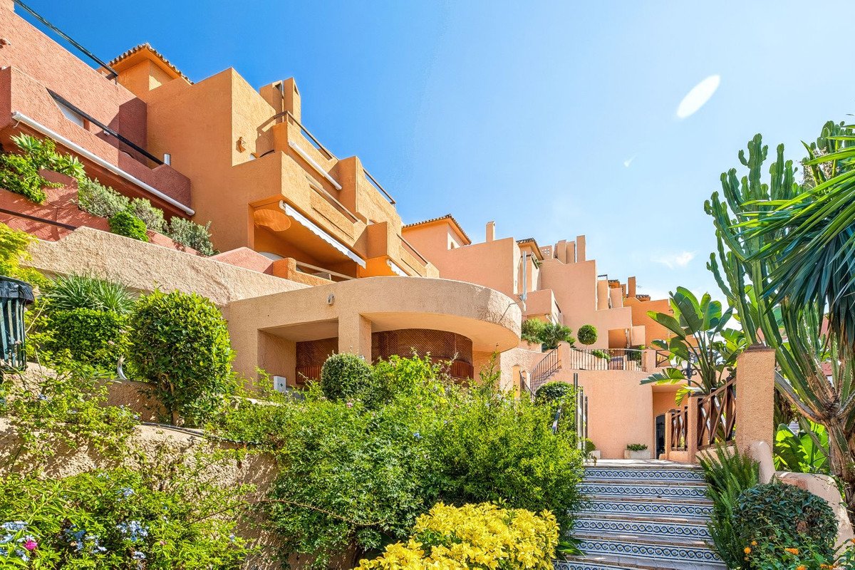3 Bed Townhouse in Nueva Andalucía