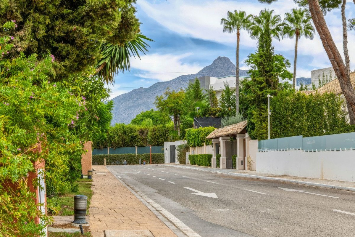 3 Bed Townhouse in Nueva Andalucía