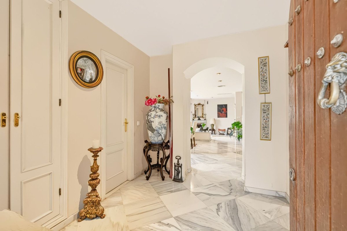 3 Bed Townhouse in Nueva Andalucía