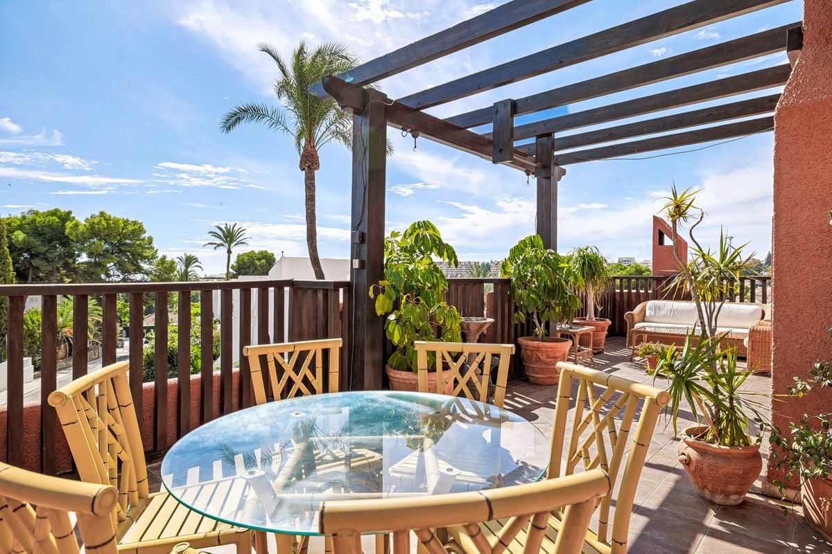 3 Bed Townhouse in Nueva Andalucía