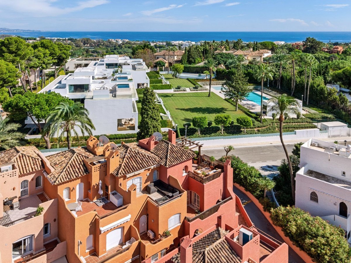 3 Bed Townhouse in Nueva Andalucía
