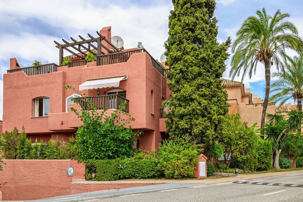 3 Bed Townhouse in Nueva Andalucía