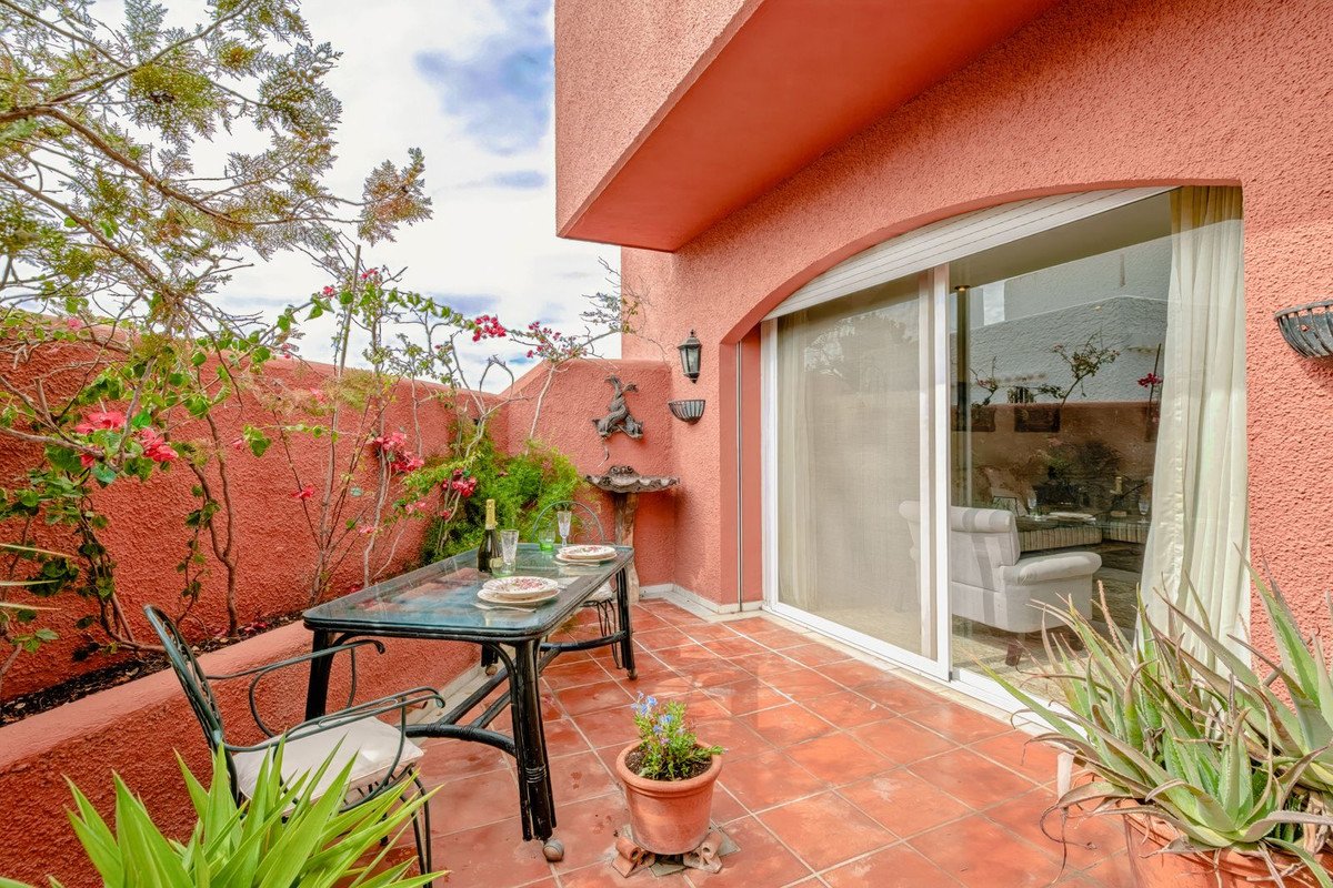 3 Bed Townhouse in Nueva Andalucía