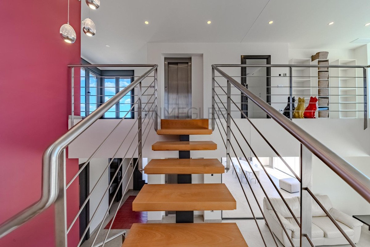 5 Bed Detached Villa in La Marina