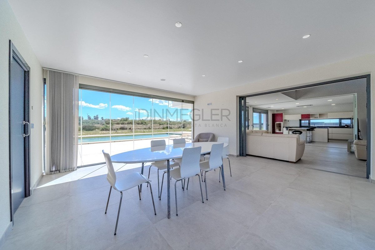 5 Bed Detached Villa in La Marina