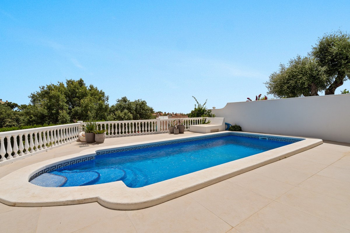 4 Bed Detached Villa in Marbella