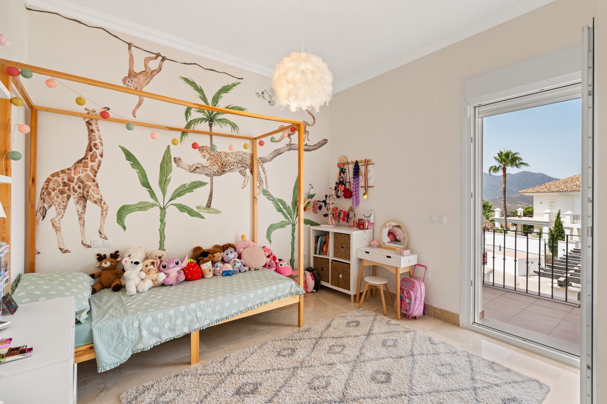 4 Bed Detached Villa in Marbella