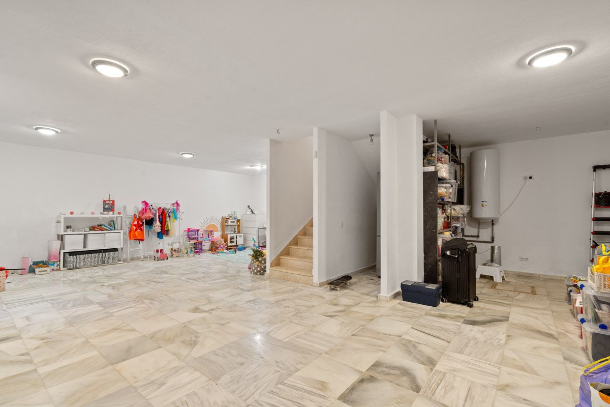4 Bed Detached Villa in Marbella