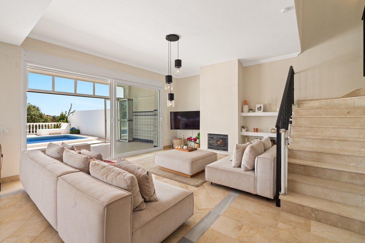 4 Bed Detached Villa in Marbella