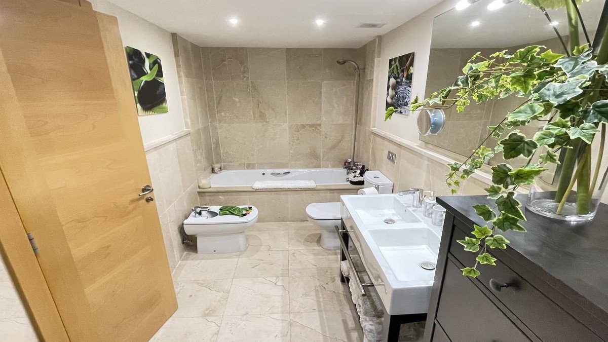 3 Bed Ground Floor Apartment in Los Flamingos