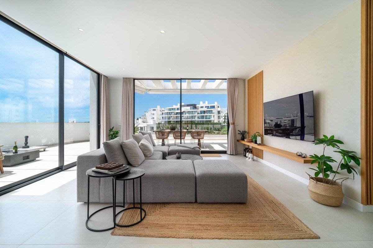 3 Bed Penthouse in Higueron