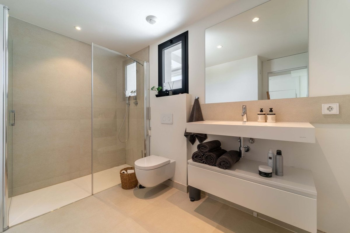 3 Bed Penthouse in Higueron