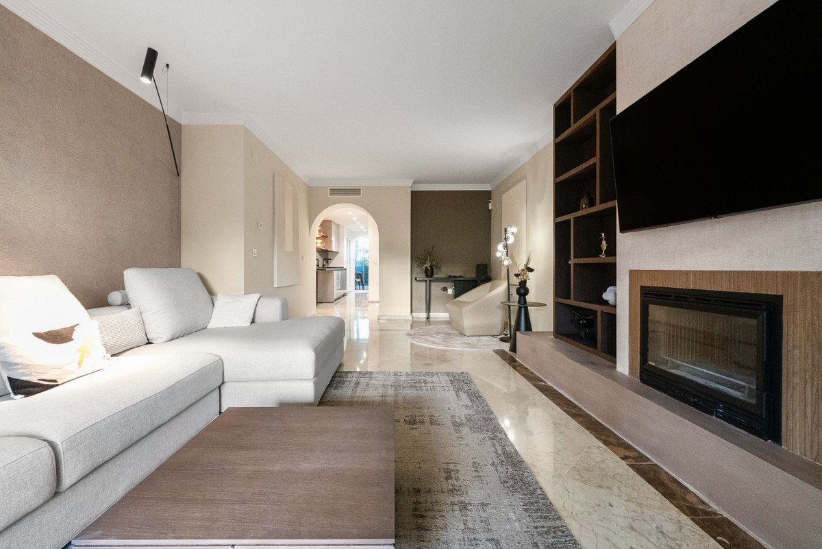 3 Bed Ground Floor Apartment in The Golden Mile