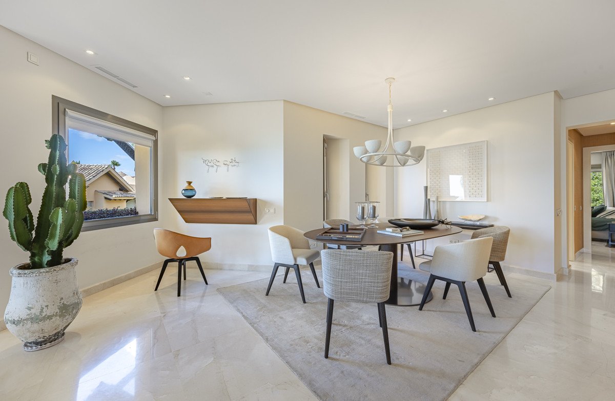 2 Bed Penthouse in The Golden Mile