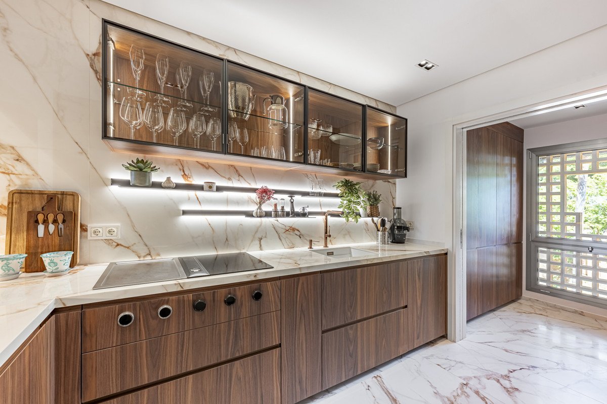 2 Bed Penthouse in The Golden Mile