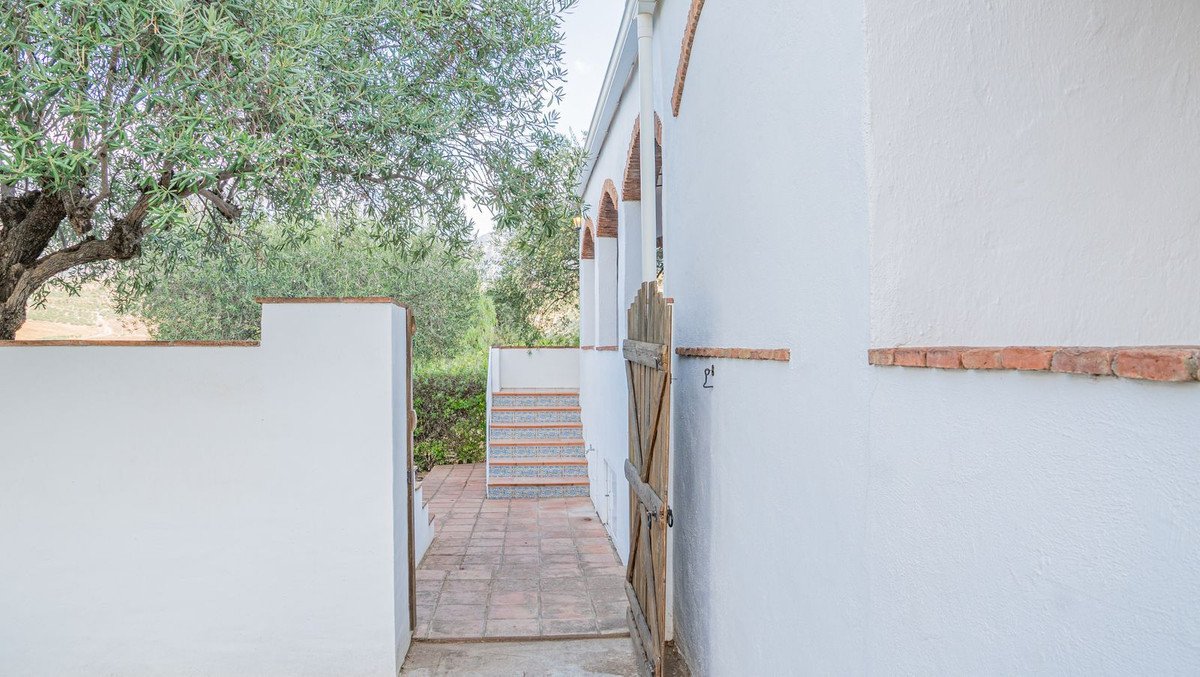 3 Bed Detached Villa in Alora