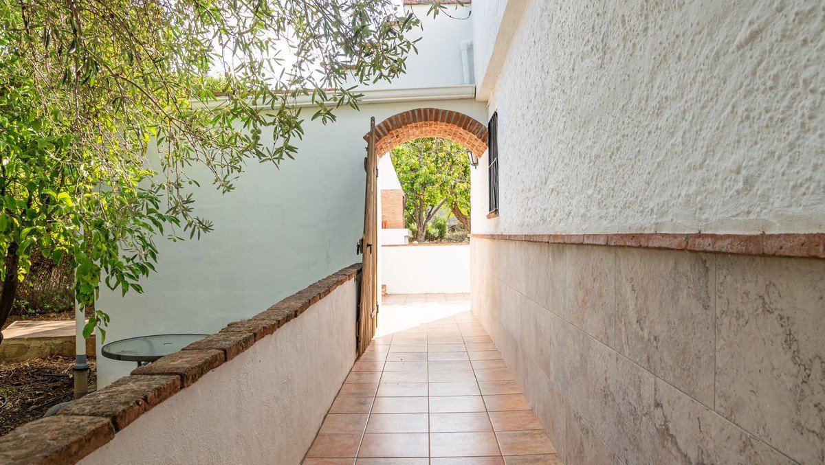 3 Bed Detached Villa in Alora