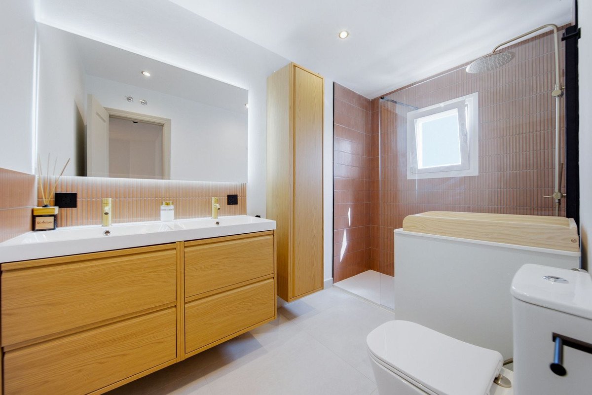 2 Bed Townhouse in El Chaparral