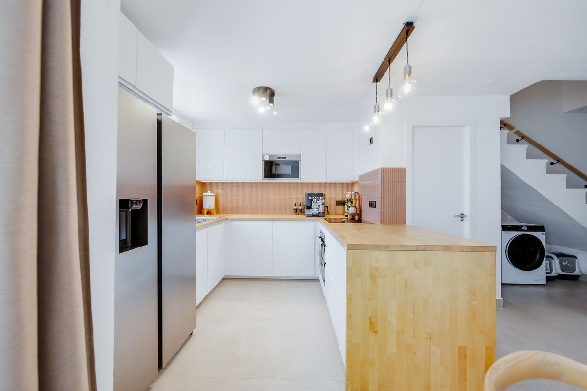 2 Bed Townhouse in El Chaparral