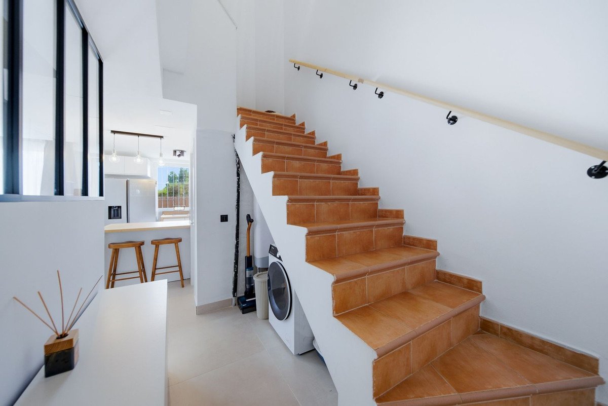 2 Bed Townhouse in El Chaparral