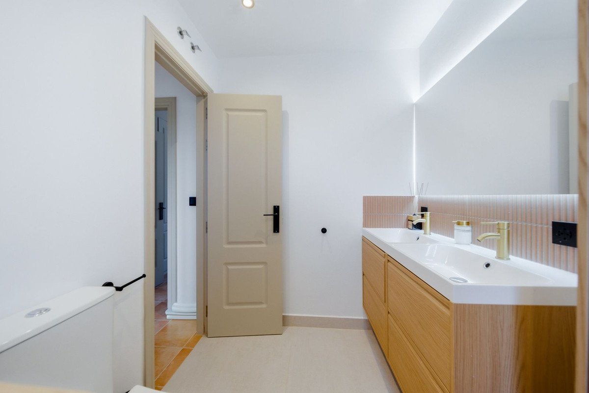 2 Bed Townhouse in El Chaparral