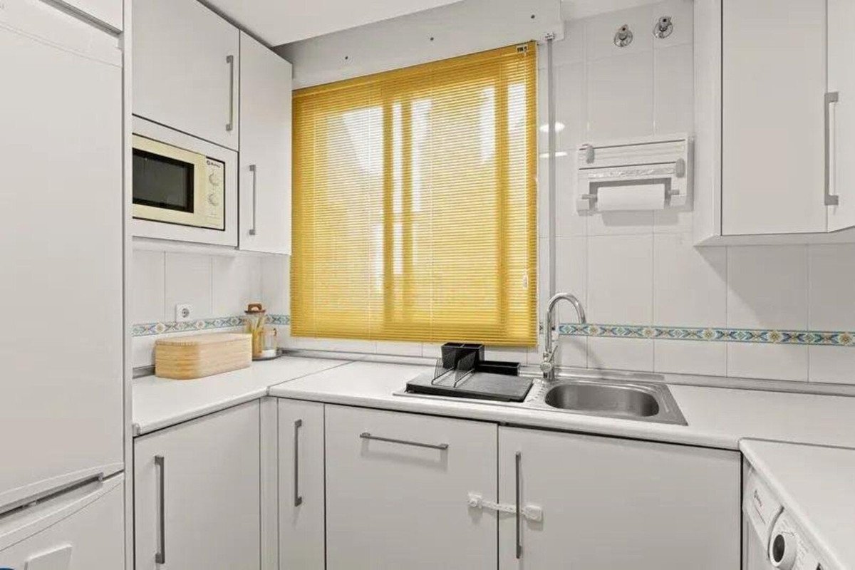 2 Bed Top Floor Apartment in San Pedro de Alcántara