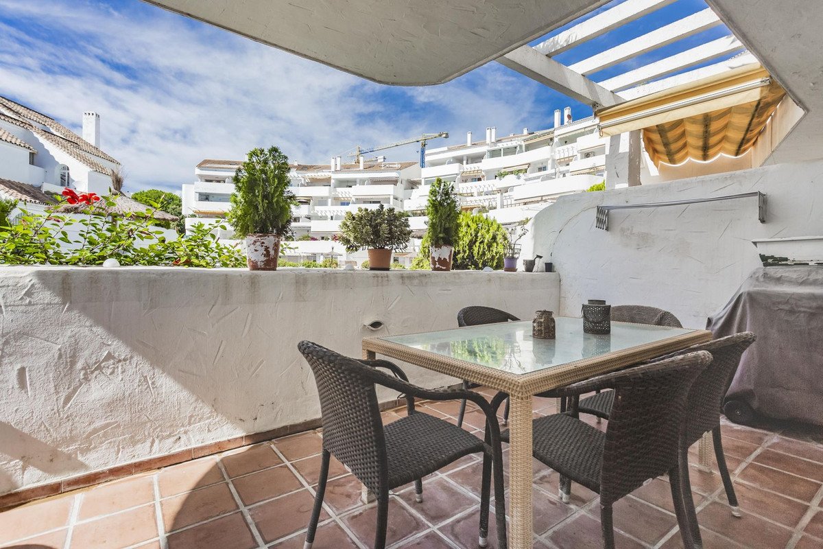 3 Bed Ground Floor Apartment in Nueva Andalucía