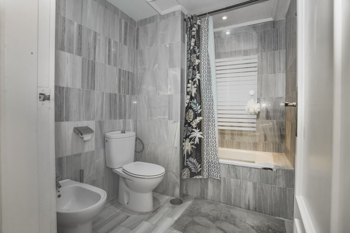 3 Bed Ground Floor Apartment in Nueva Andalucía