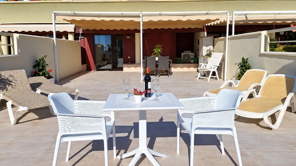 2 Bed Ground Floor Apartment in Nerja