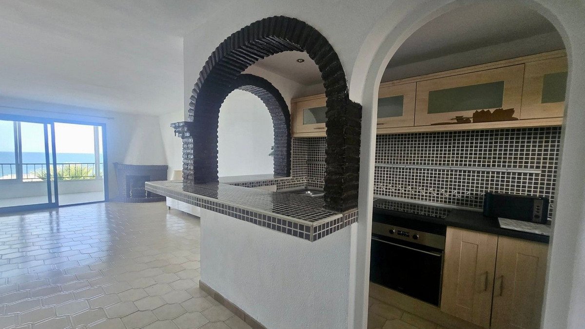 2 Bed Middle Floor Apartment in Torrenueva