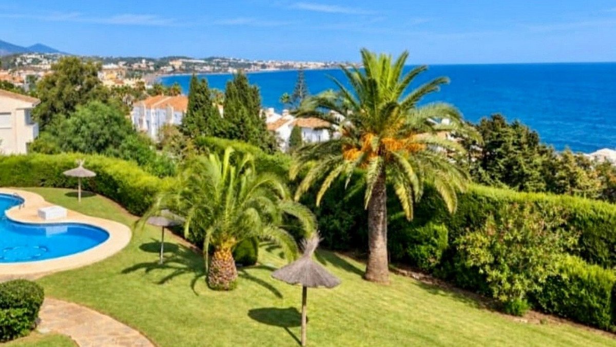2 Bed Middle Floor Apartment in Torrenueva