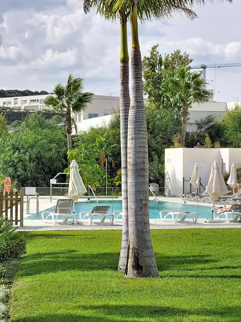 3 Bed Middle Floor Apartment in Estepona