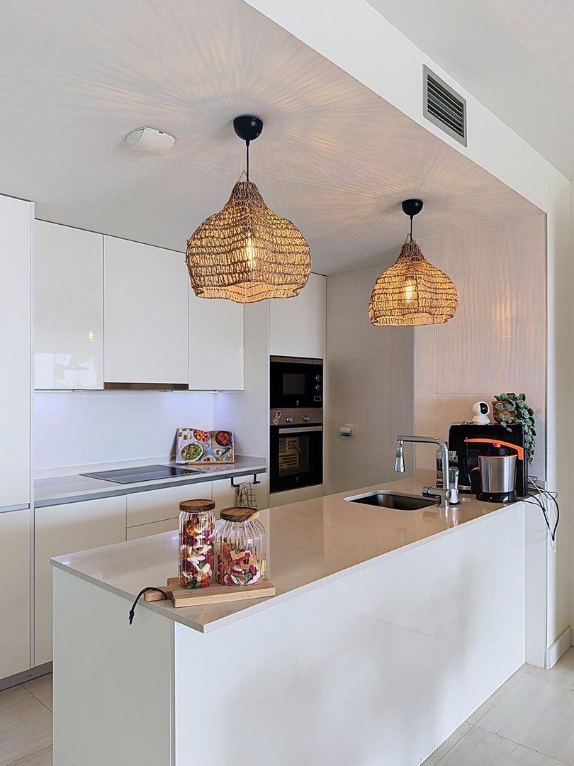 3 Bed Middle Floor Apartment in Estepona