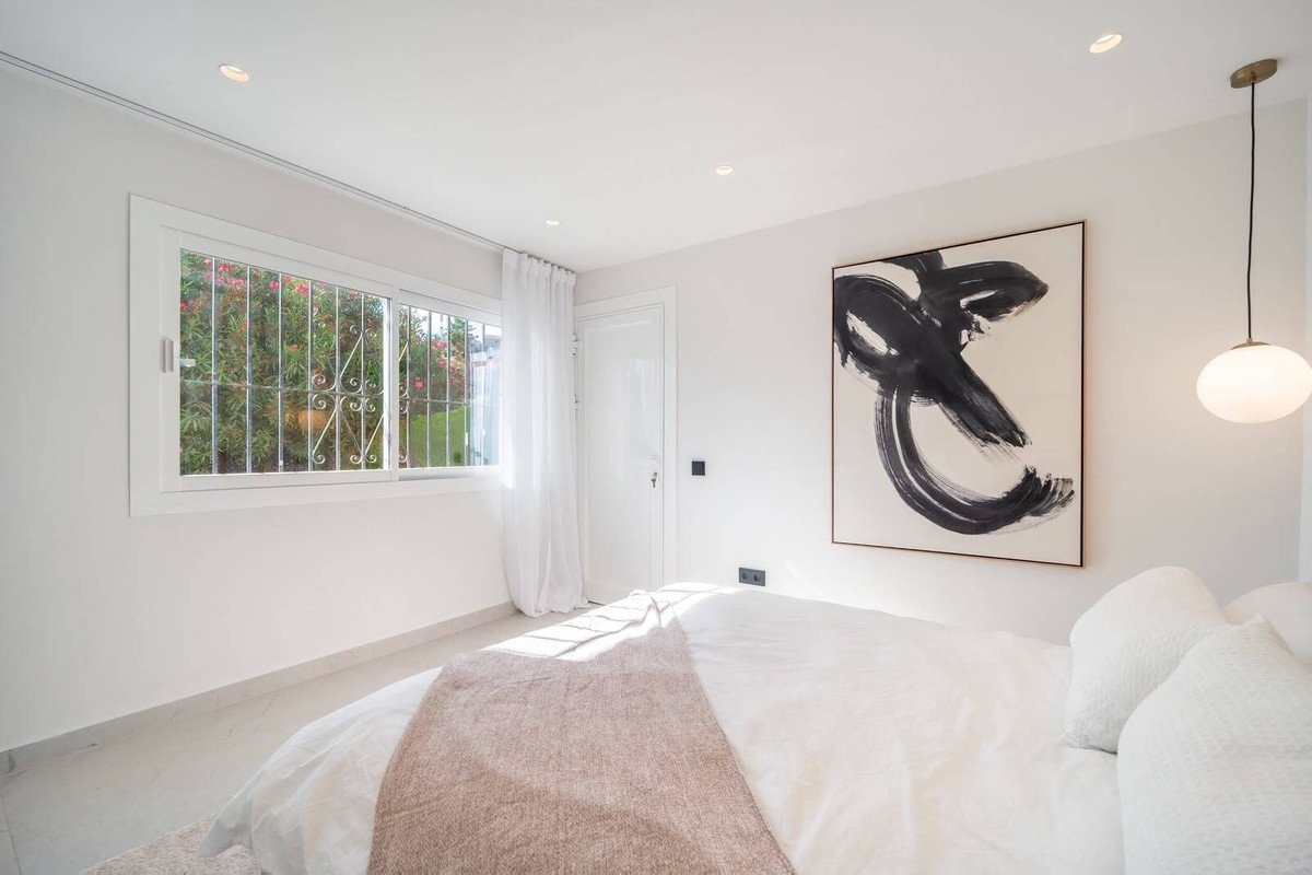 3 Bed Ground Floor Apartment in El Paraiso