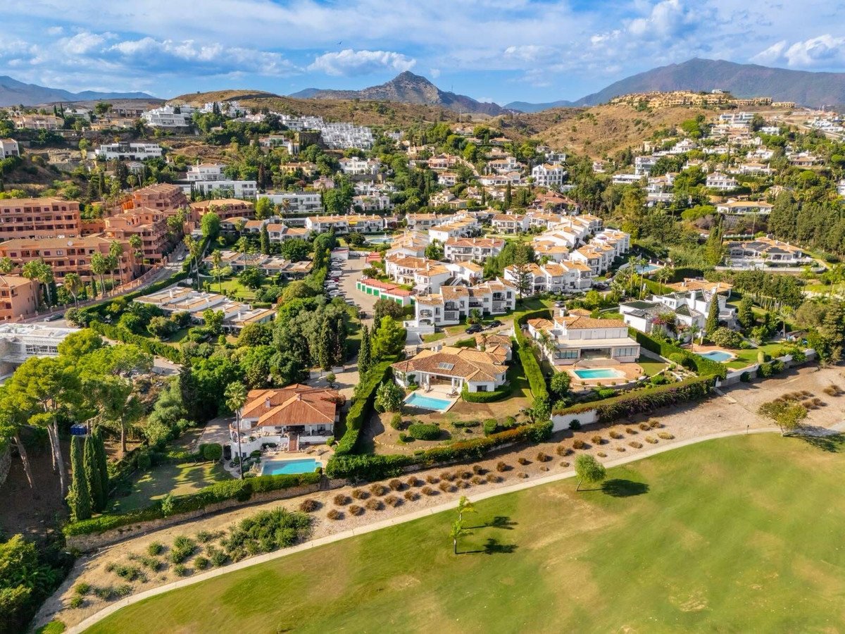 3 Bed Ground Floor Apartment in El Paraiso