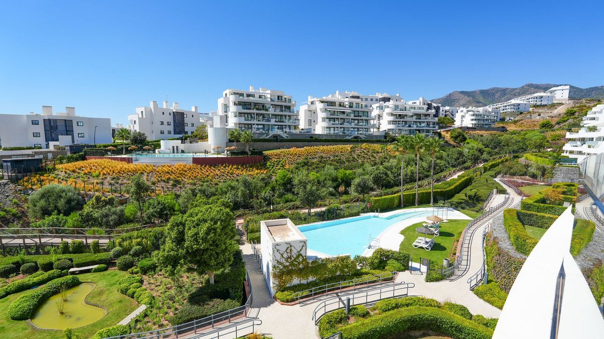 2 Bed Penthouse in Higueron