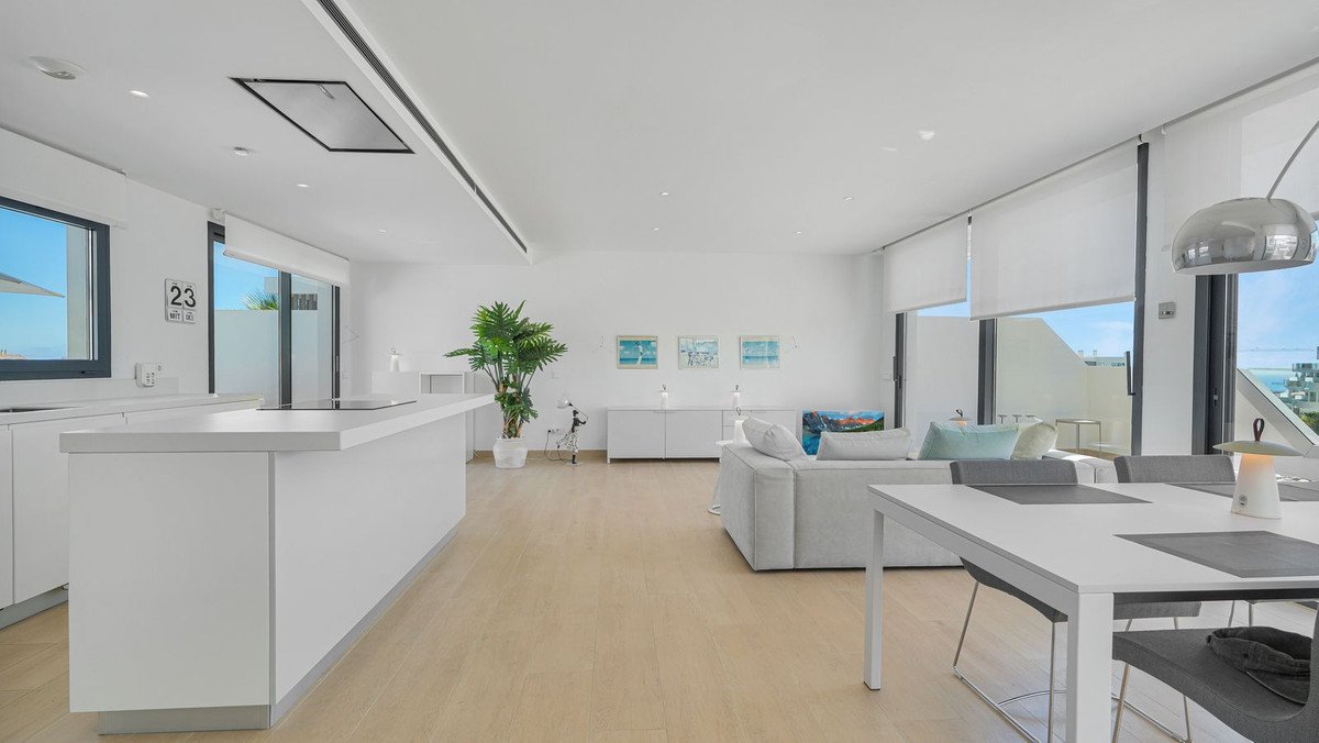2 Bed Penthouse in Higueron