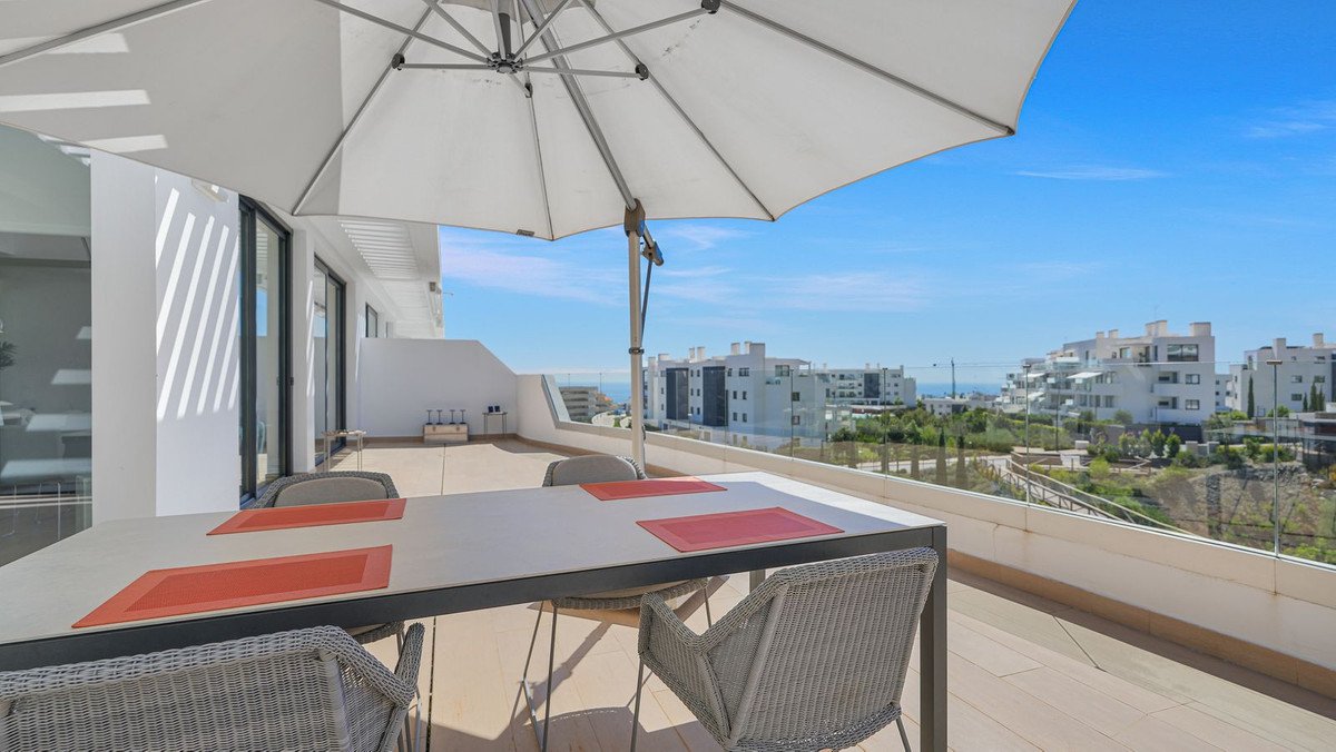 2 Bed Penthouse in Higueron