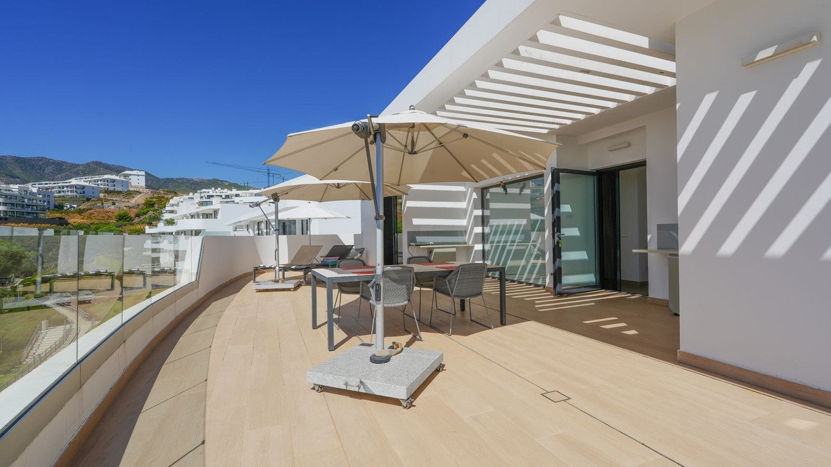 2 Bed Penthouse in Higueron