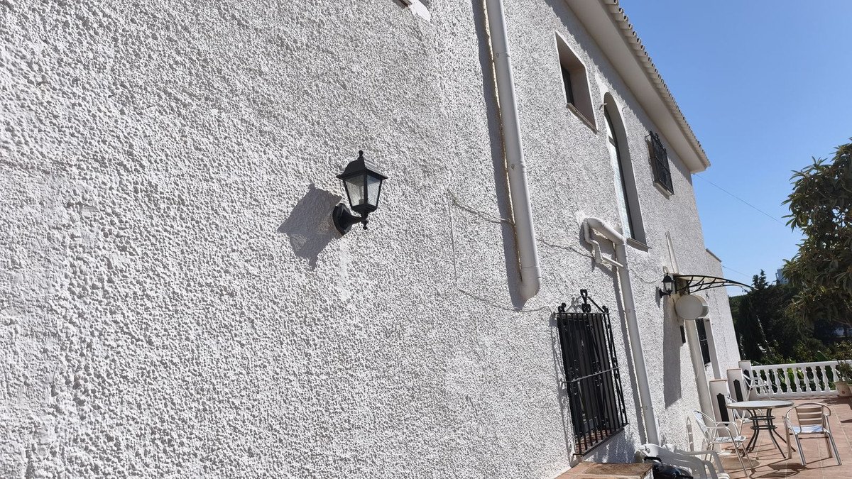 6 Bed Detached Villa in Mijas Costa