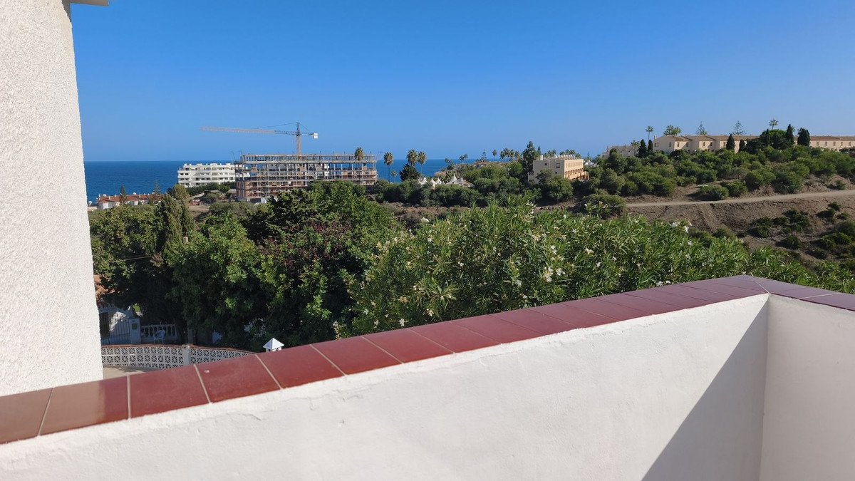6 Bed Detached Villa in Mijas Costa