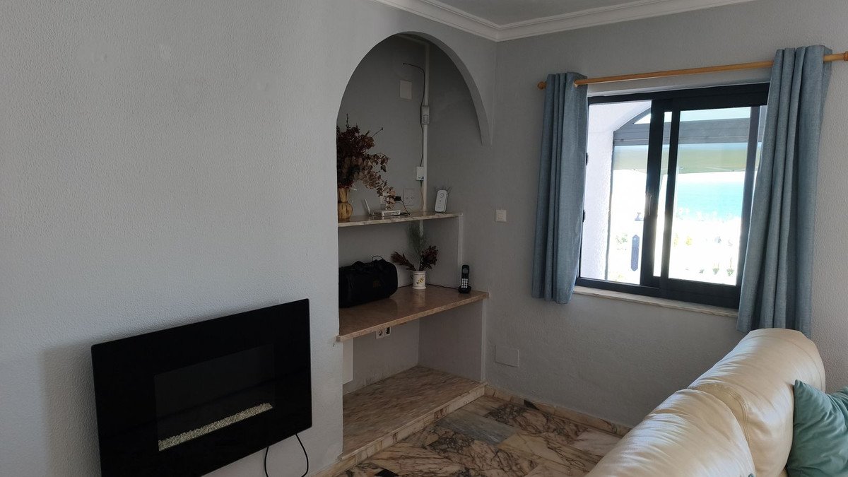 6 Bed Detached Villa in Mijas Costa
