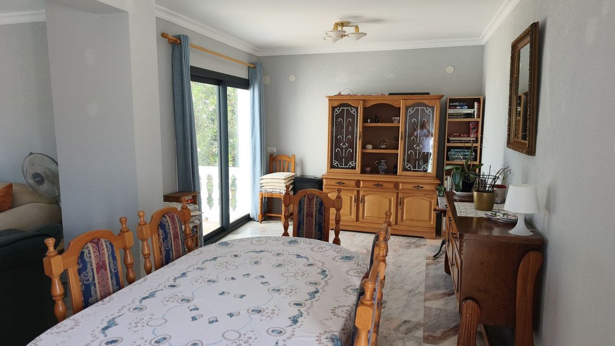 6 Bed Detached Villa in Mijas Costa